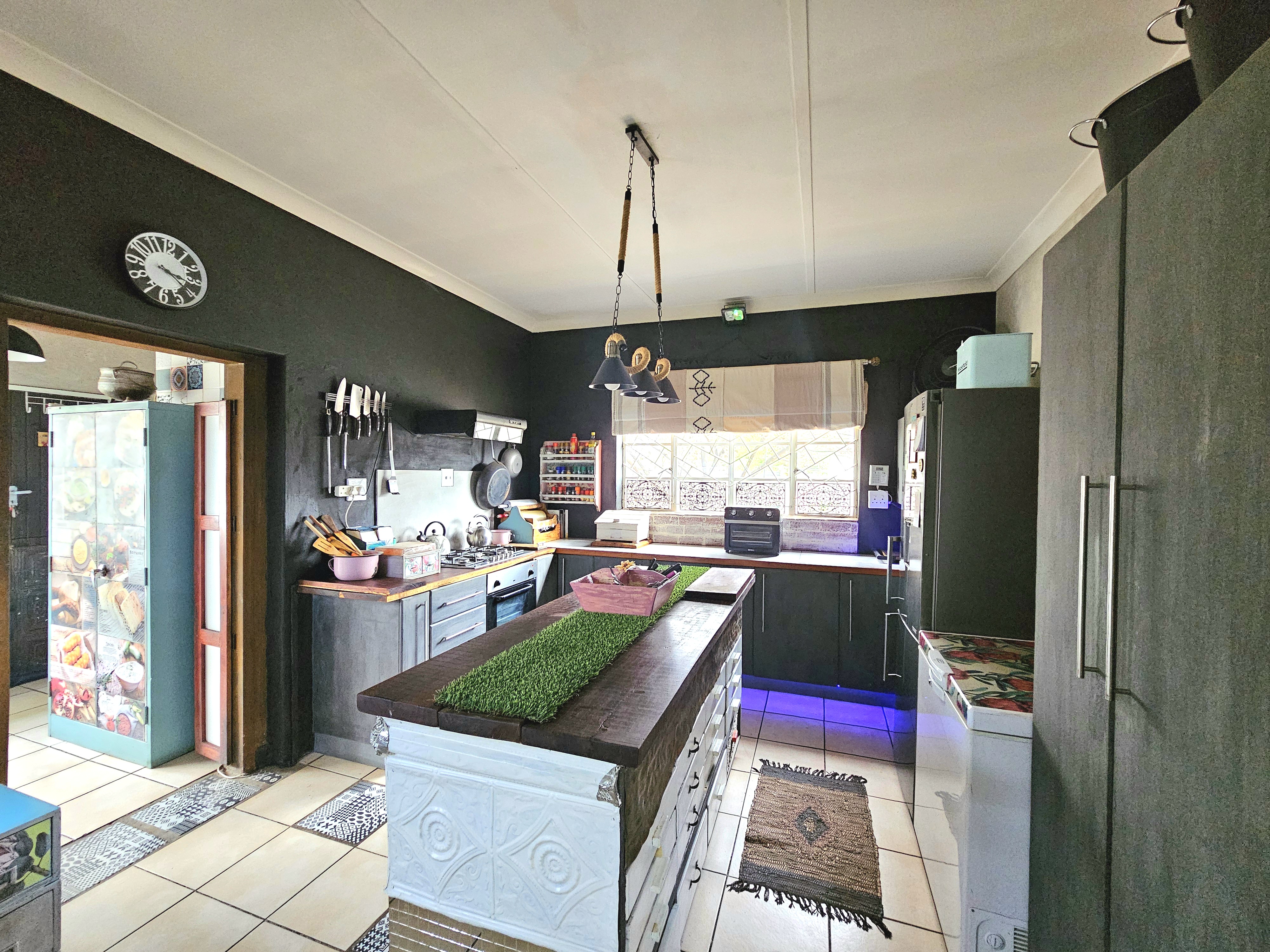 4 Bedroom Property for Sale in Potchefstroom North West